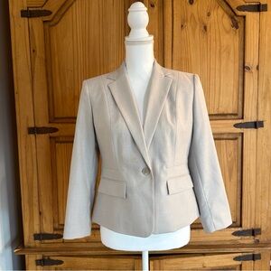 Calvin Klein Collection Women's Tailored Blazer in Light Beige
